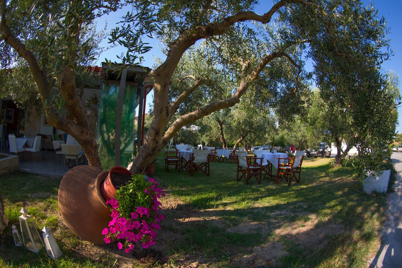 Evripidis Hotel Afytos Exterior photo